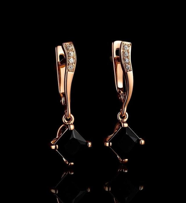 Золоті сережки 585’’ з оніксом