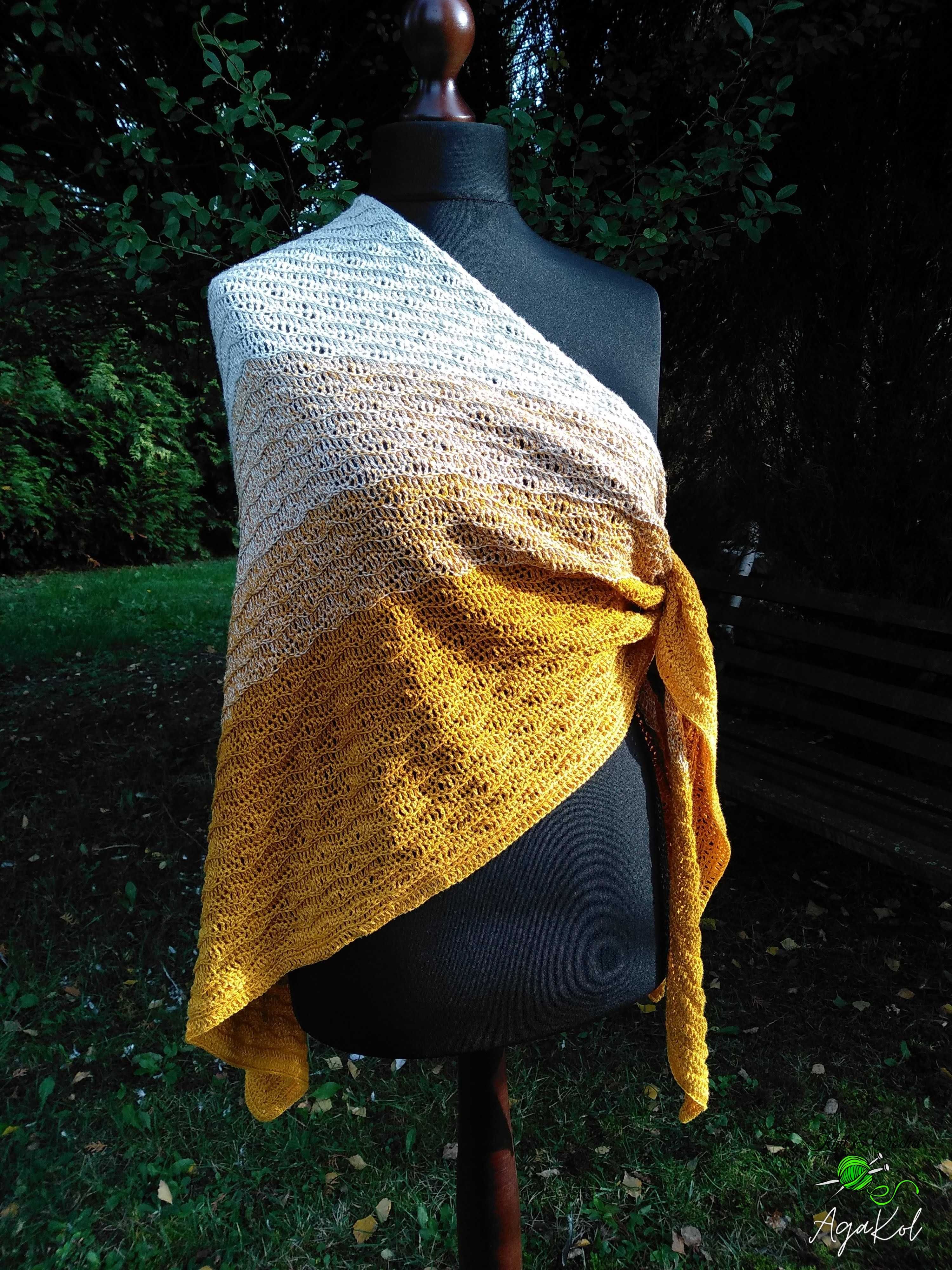 Handmade ręcznie robiona chusta na szydełku