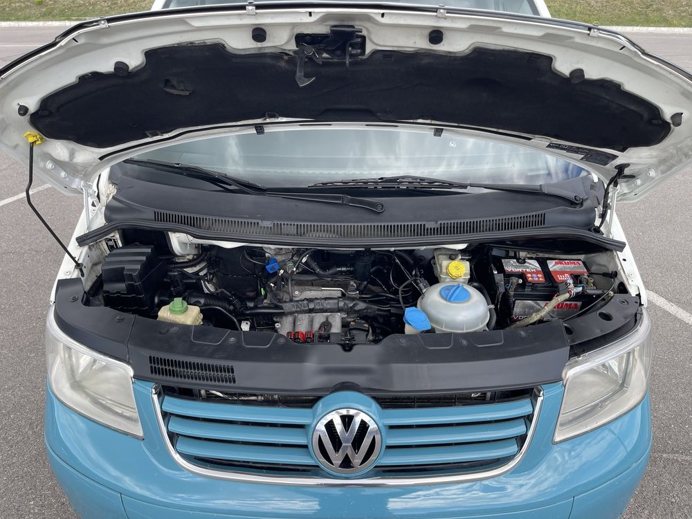Volkswagen T5 2009 газ/бенз, Оригінальний пасажир, бус, мінівен, обмін