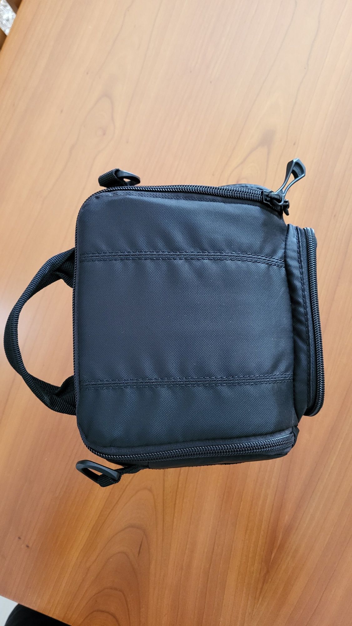 Bolsa Lowepro Toploader Zoom 50 AW II Preta (nunca usada)