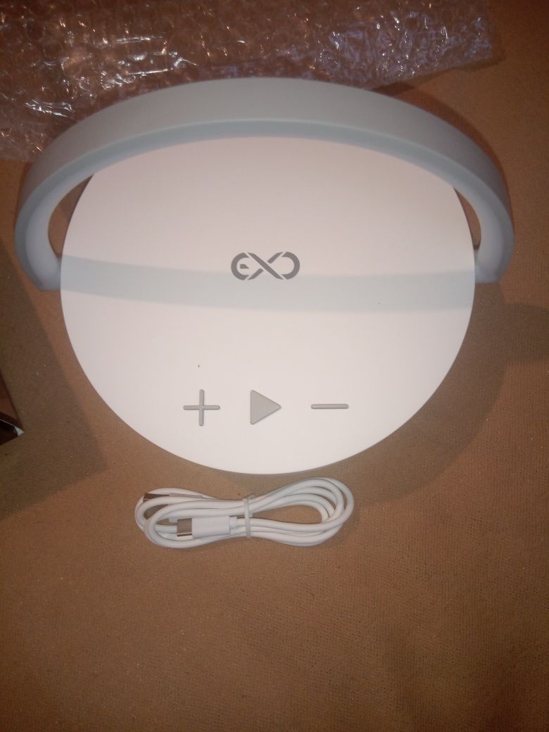 Ładowarka indukcyjna, głośnik bluetooth,lampka nocna, 3 w 1