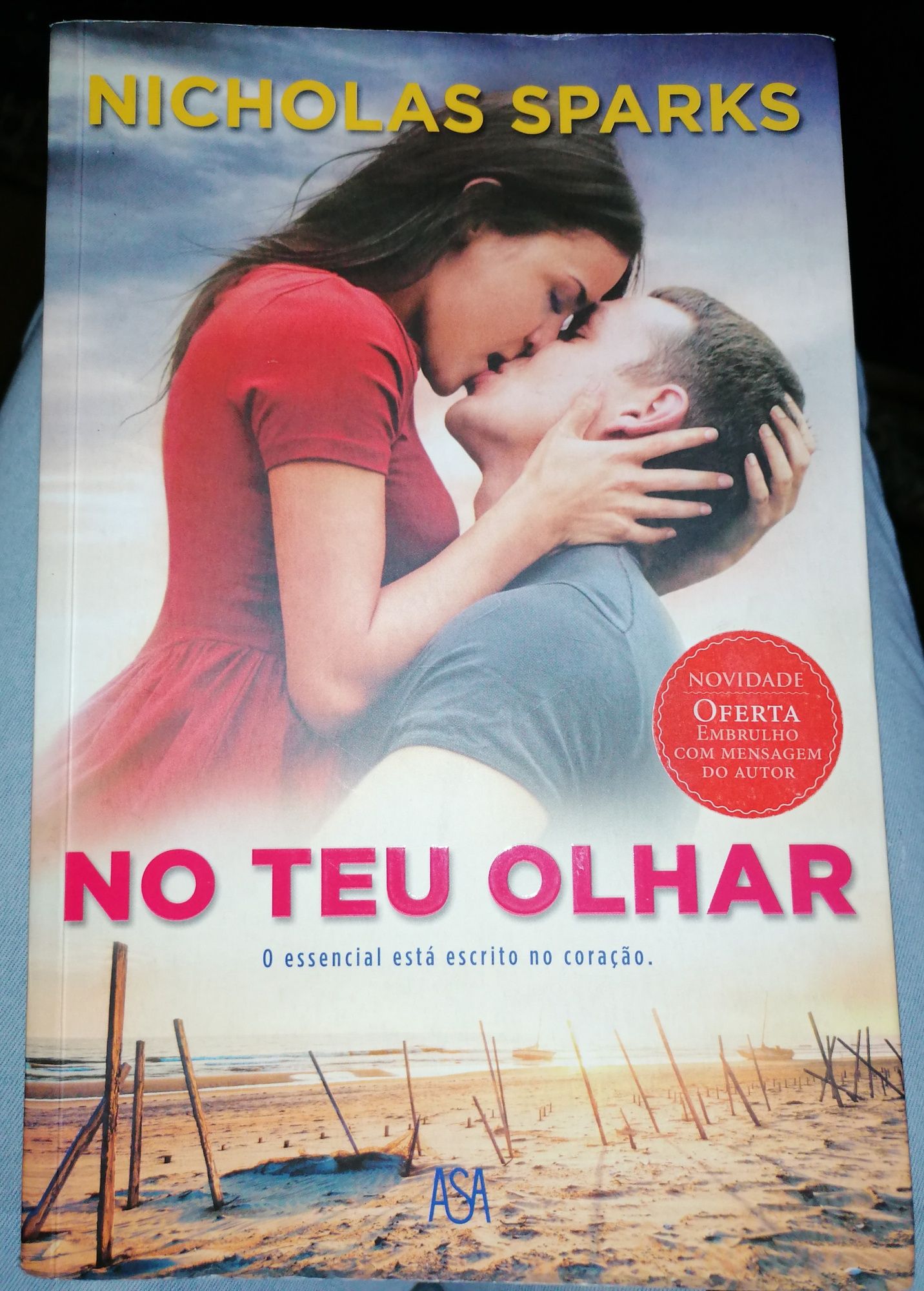 No teu olhar - livro romance