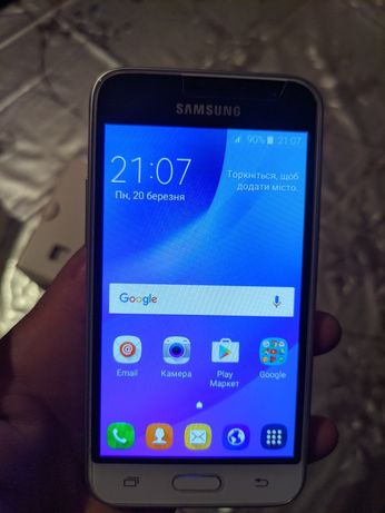 Смартфон Samsung galaxy j1 2016 в ідеальному стані