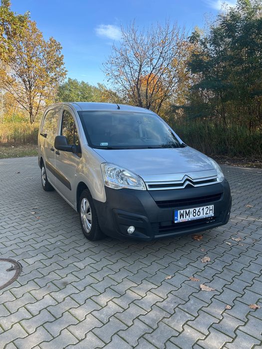 Berlingo 2016, 3 osobowy, nowe sprzęgło, rozrząd i zawieszenie!