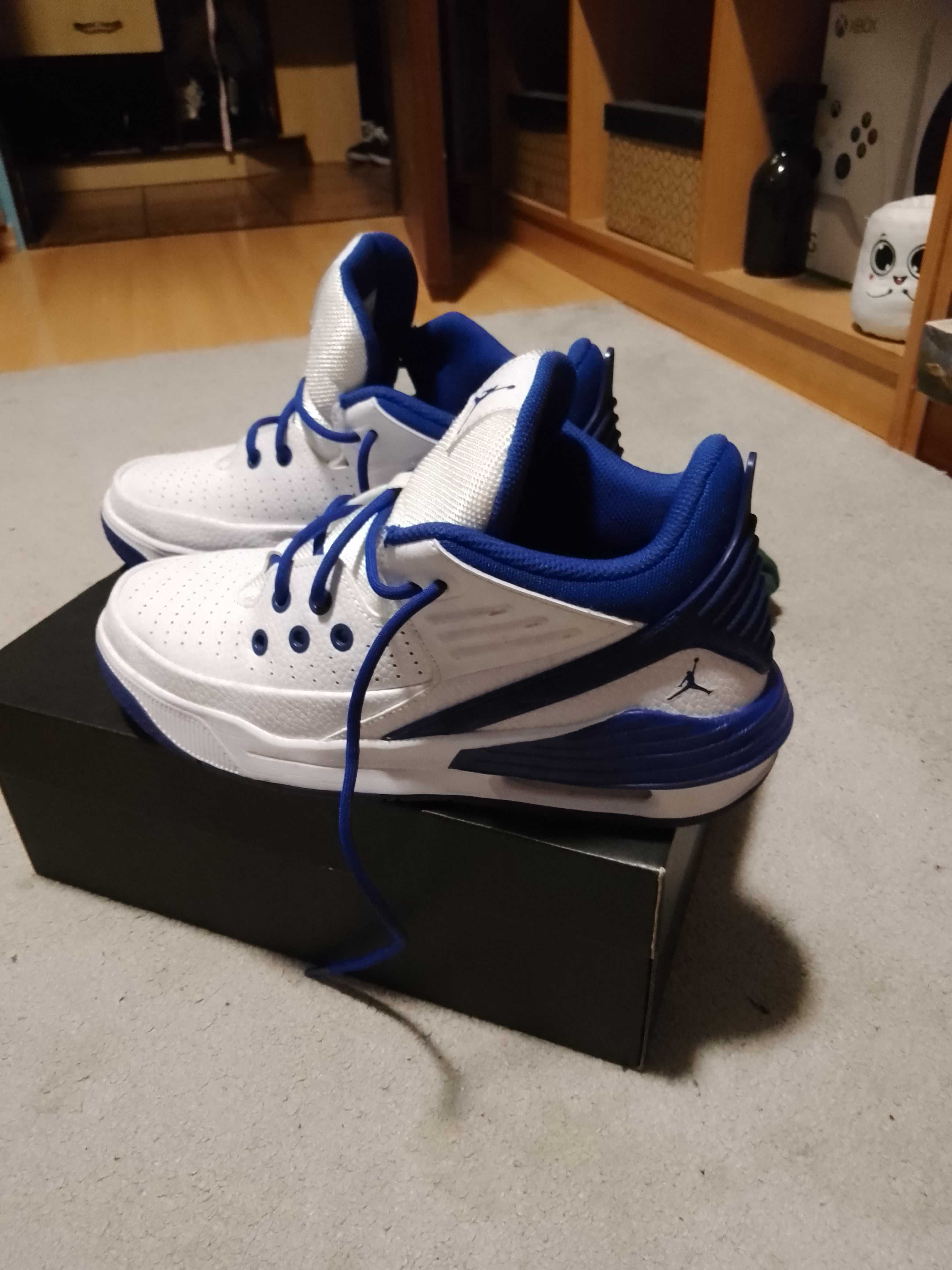 Nowe buty Jordan max aura 5 rozm. 40
