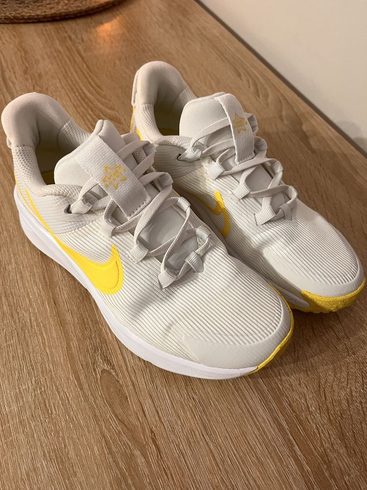 Buty  Nike Runner