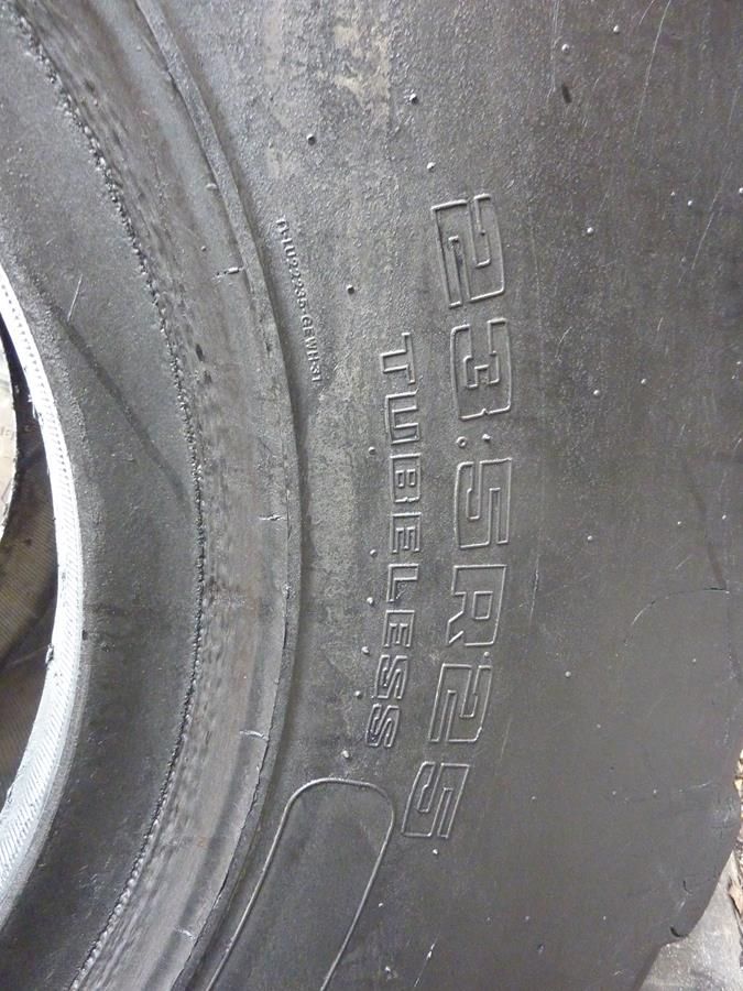 Opona używana przemysłowa 23.5R25 GOODYEAR TL3A+; 2700zł W3127