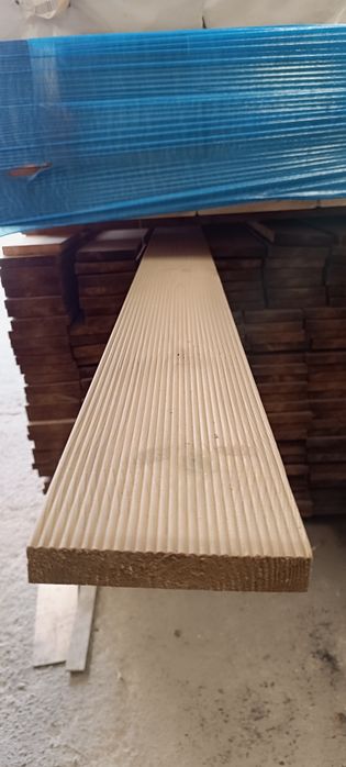 Deck em pinho com tratamento autoclave