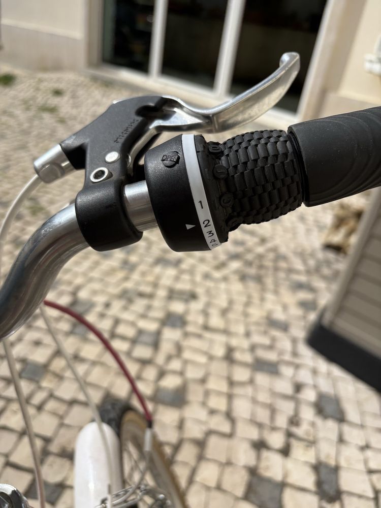 Bicicleta rosa BTwin