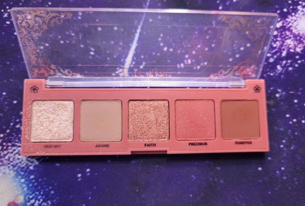 Paleta cieni Colourpop Cherish