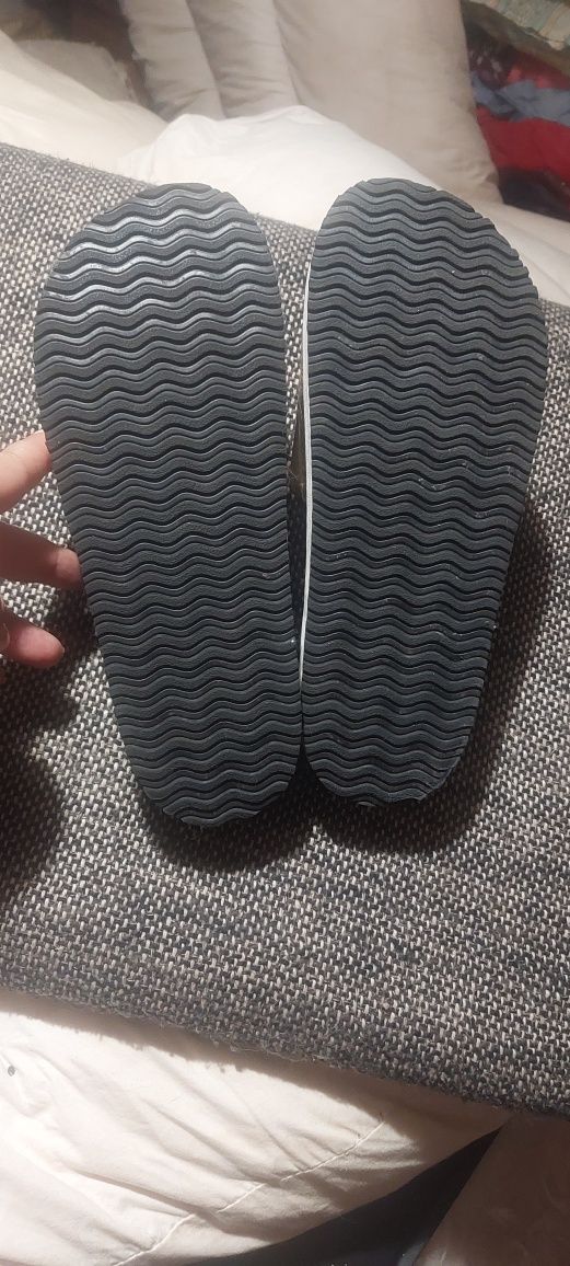 Chinelas tamanho 38