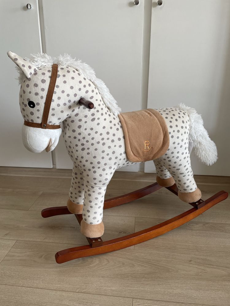 Interaktywny duży Koń bujany Pony Milly Mally