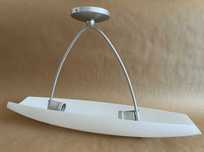 elegancka lampa sufitowa Panzeri z mlecznego szkła w kształcie łódki