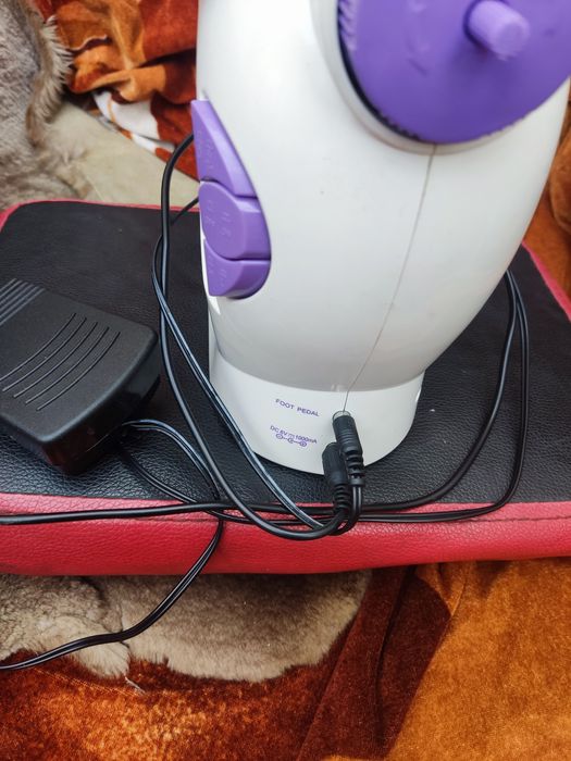 Мини швейная машинка