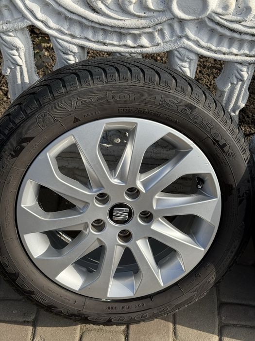 Диски з ризиною. Seat. 205/55 R 16.