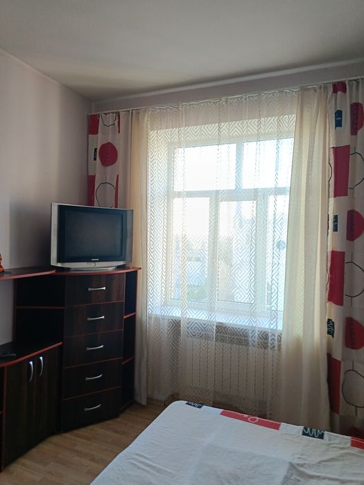 2-к подобово погодино центр А.Артинова Smart.tv