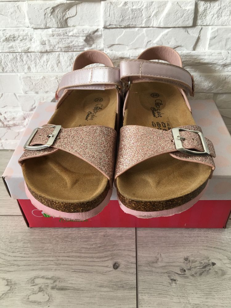 Sandały sandałki Deichmann Cupcake Couture r. 28 brokat