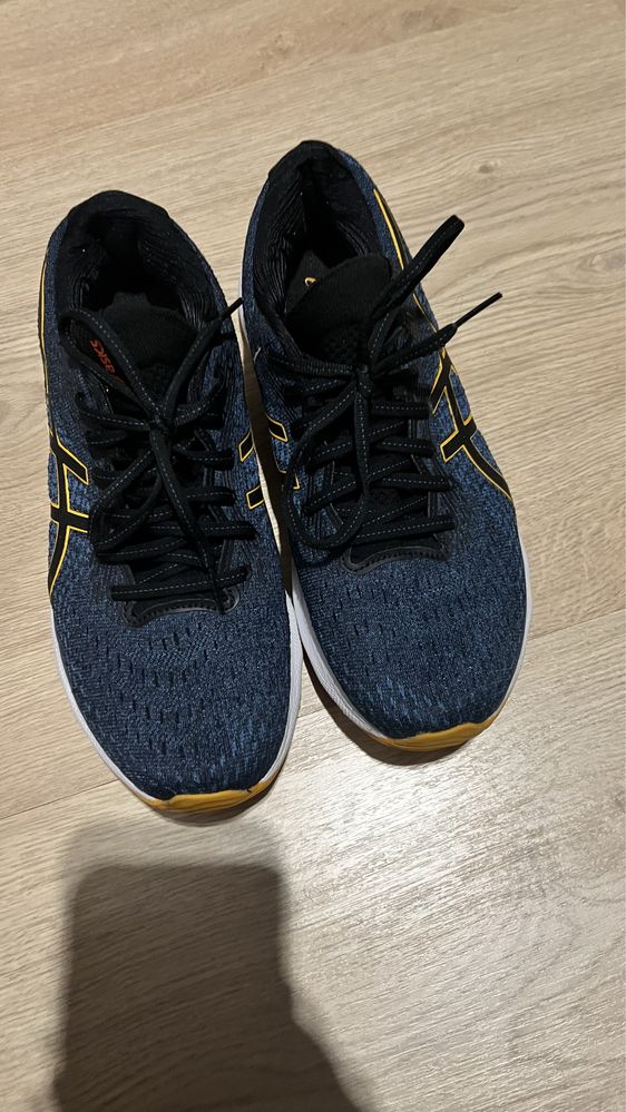 Кросівки Asics