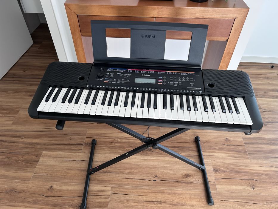 teclado yamaha PSR-E263
