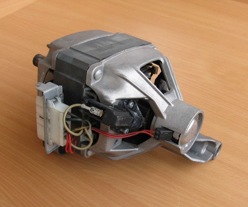 Двигун мотор пральної машини Candy