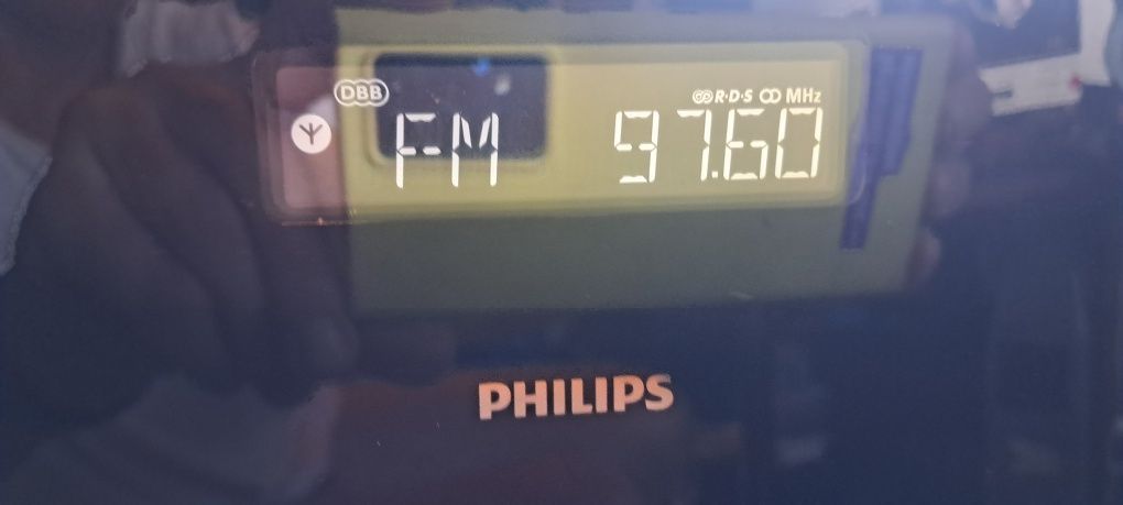 Philips MCM233 Стереосистема с подржкой CD, MP3-CD и USB-Состояние!