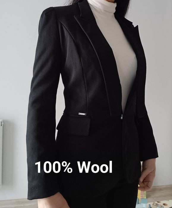 Wełniana czarna marynarka Simple rozmiar XS