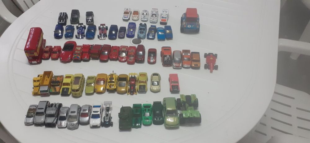 Carros miniatura 60unidades