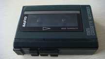 Винтажный кассетный плеер диктофон SANYO  M1012a