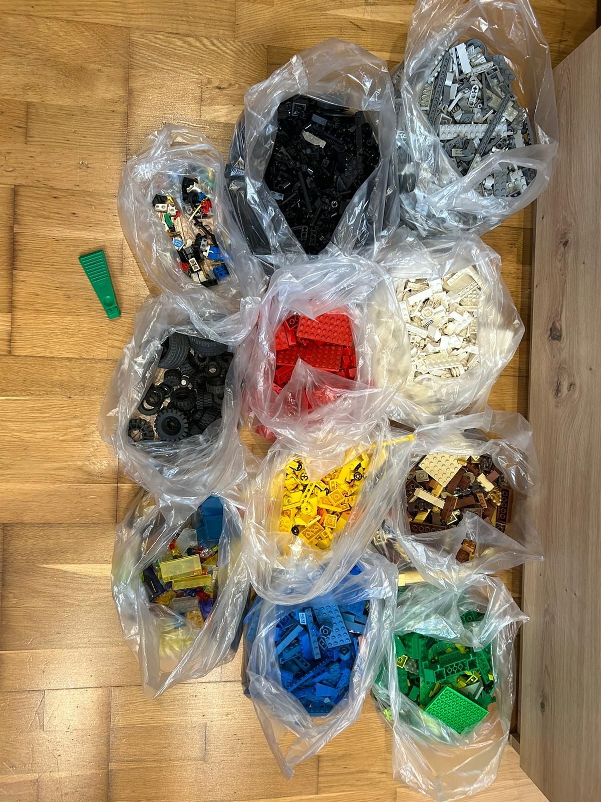 Klocki LEGO mix oryginał 4,5 kg plus figurki