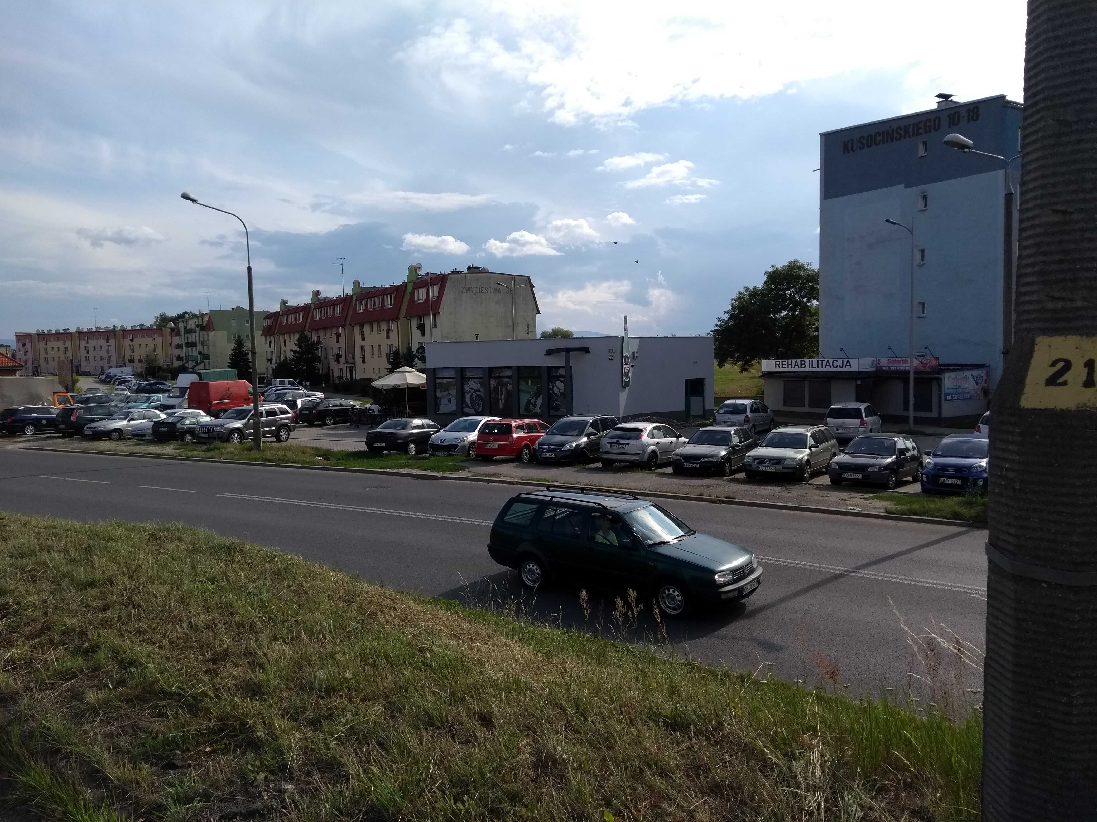 Lokal użytkowy wolno stojący  ok.100m2+,duży parking