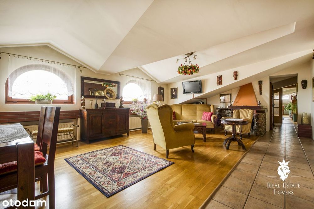 203M2 Artystycznego Poddasza W Ścisłym Centrum, Kamienica Z 1928 R.