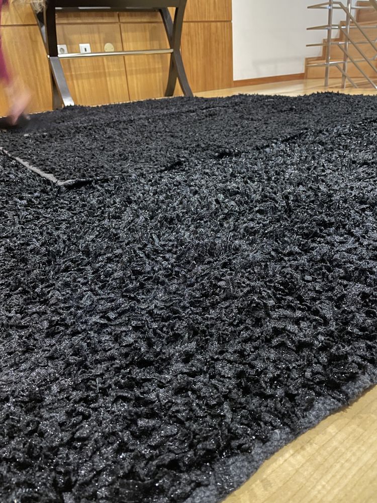 Carpetes preto brilhante