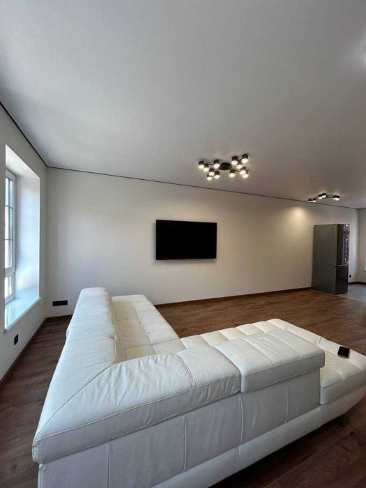 Продаж ТаунХаусу  з ремонтом та меблями