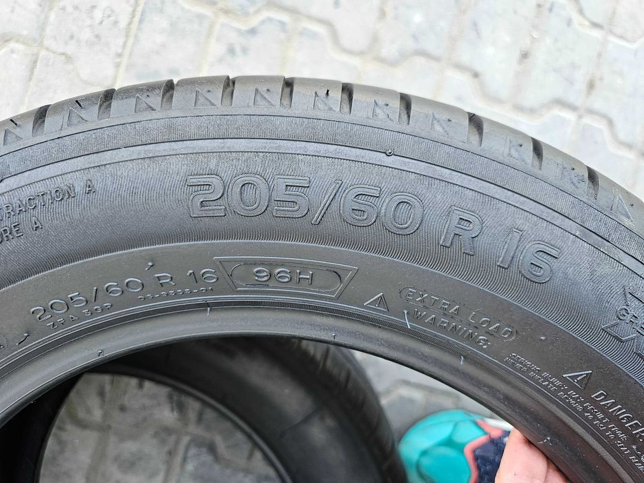 Lato Michelin 205/60 R16 6.5mm