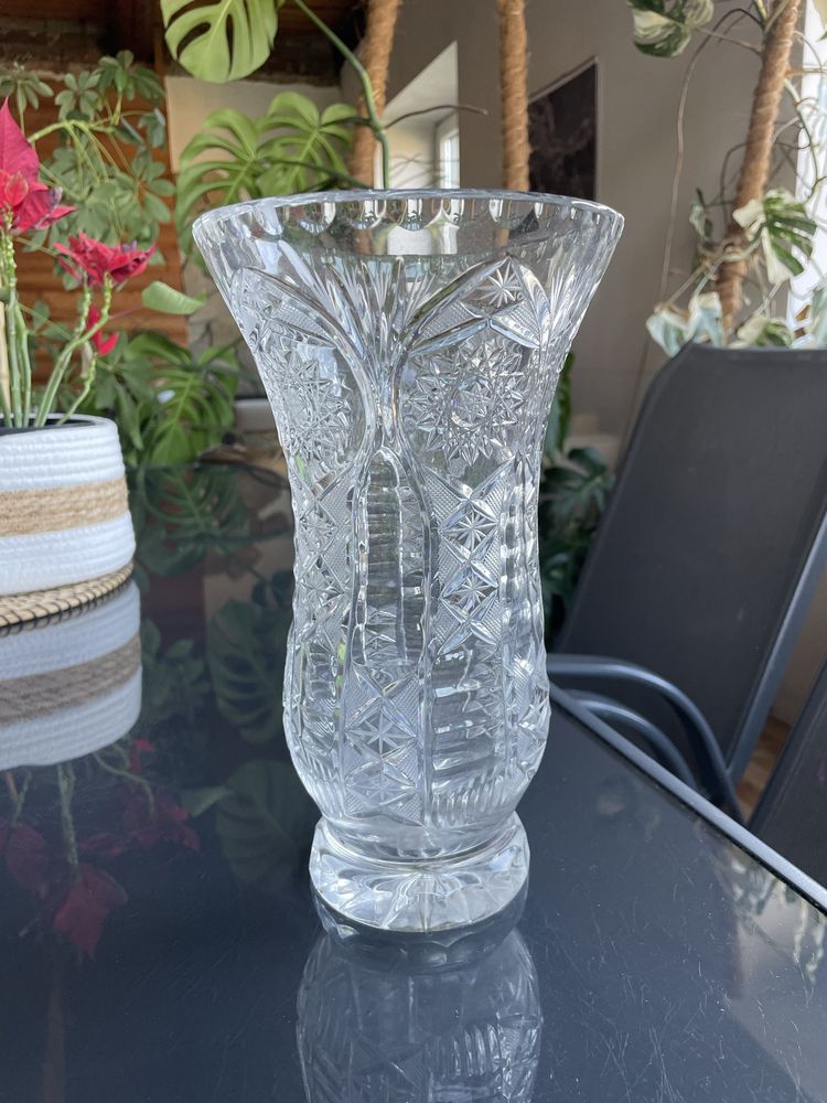 Piękny kryształowy wazon