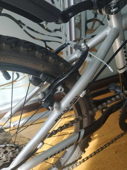 Спортивний велосипед для хлопчиків 4-7 років 20 дюймів