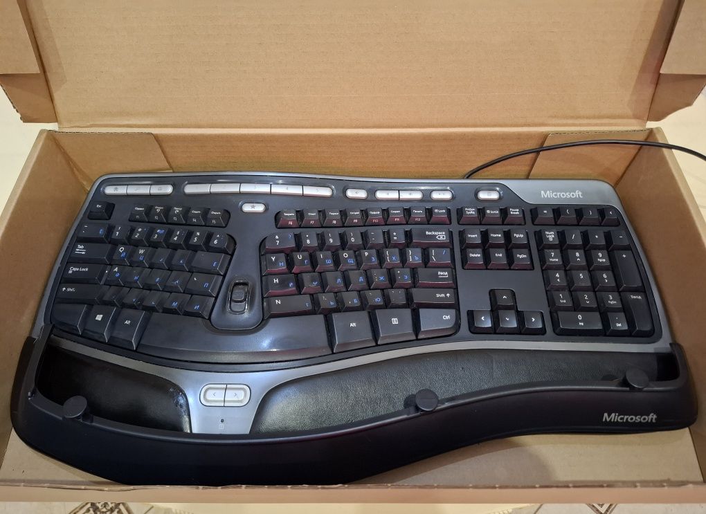 Клавиатура Microsoft Natiral Ergonomic 4000