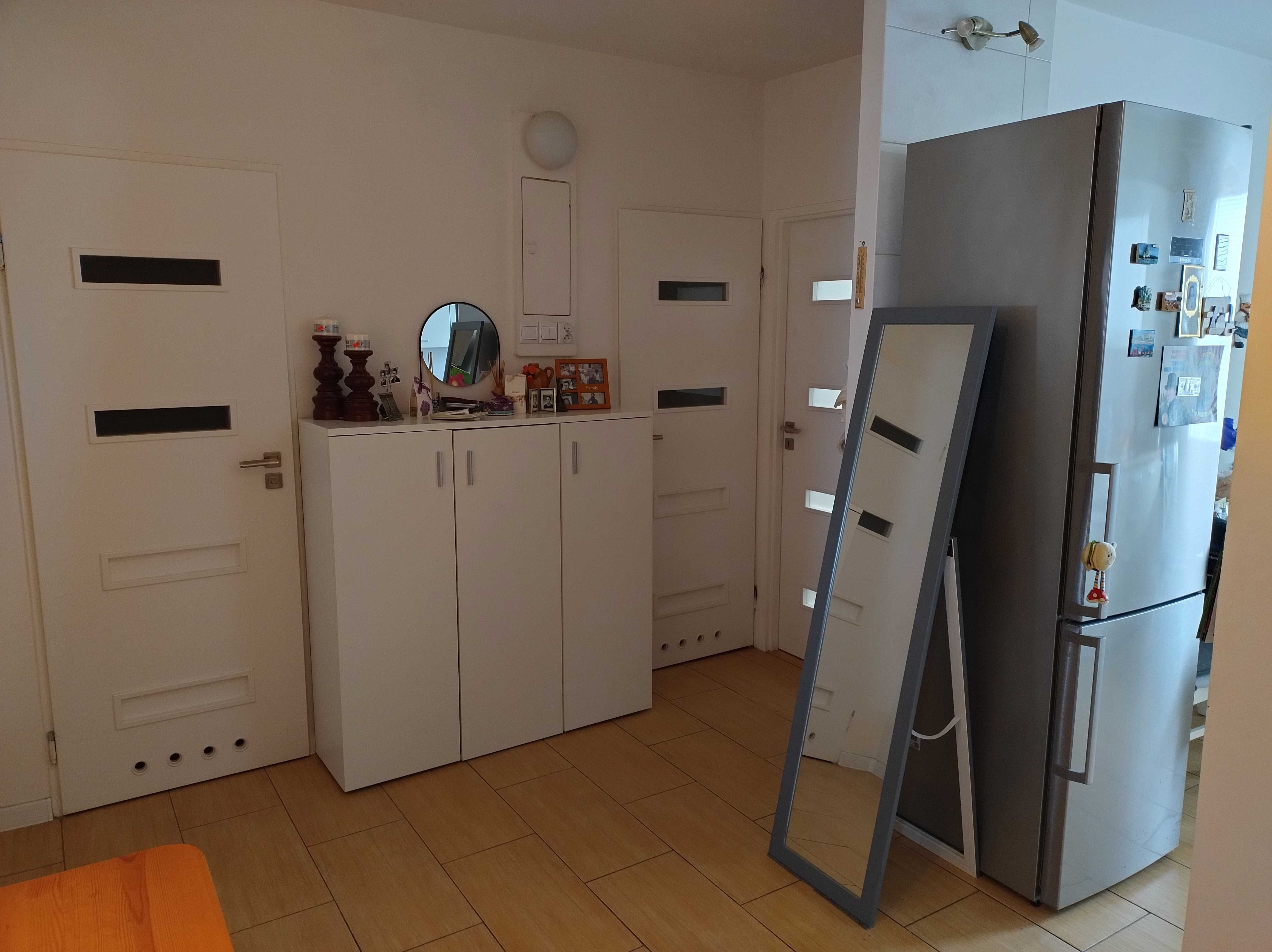 Sprzedam mieszkanie 69 m2, 10 piętro, 4 pokoje + loggia, os. Poręby
