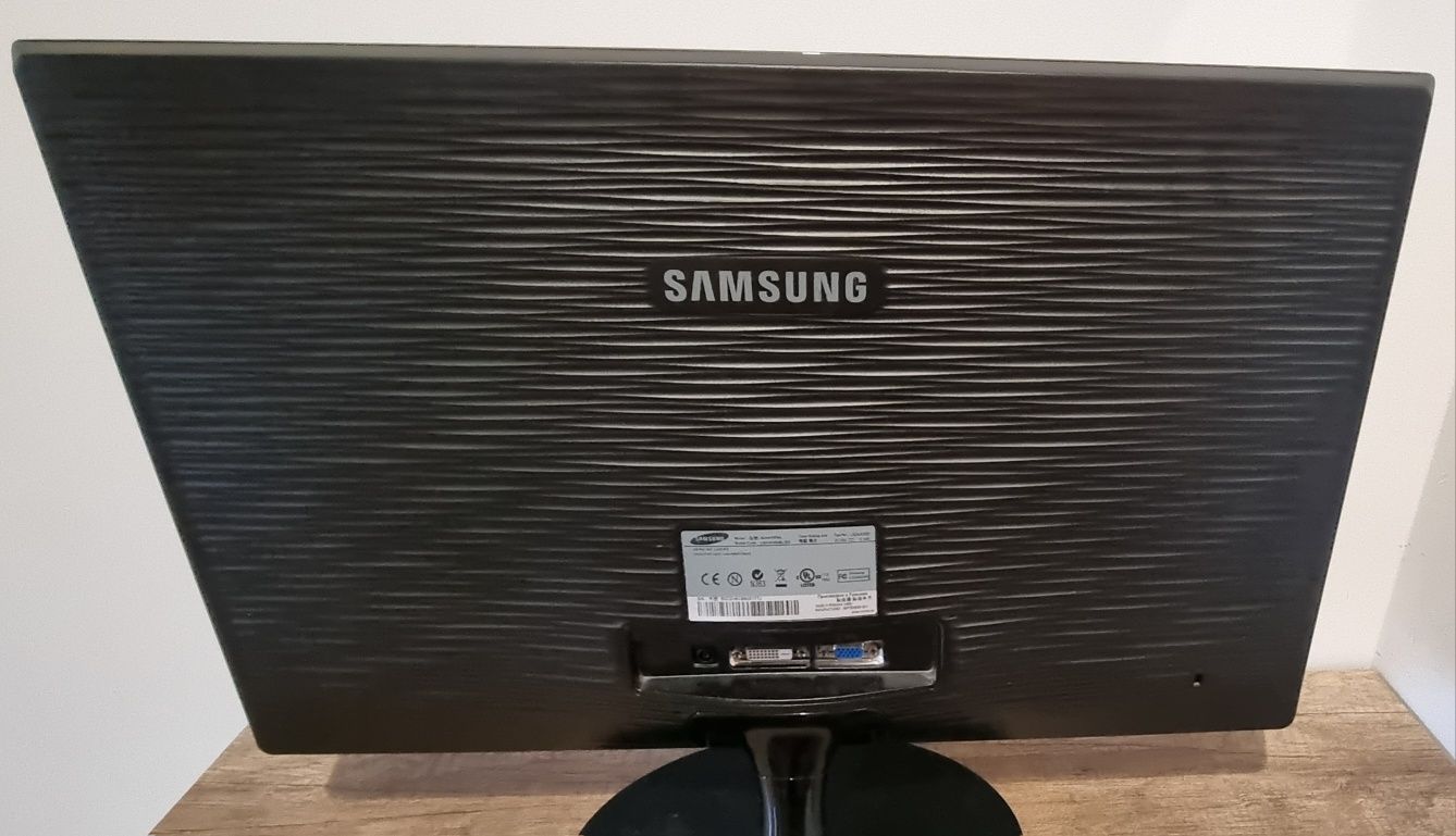 Monitor samsung LS24A300BL