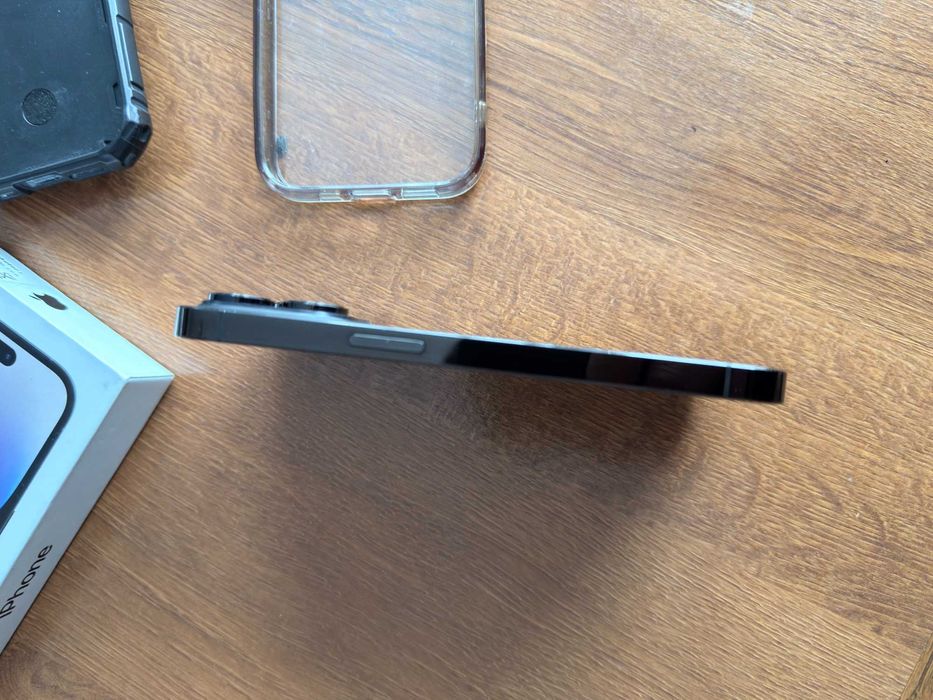 Iphone 14 PRO  BLACK stan idealny ETUI