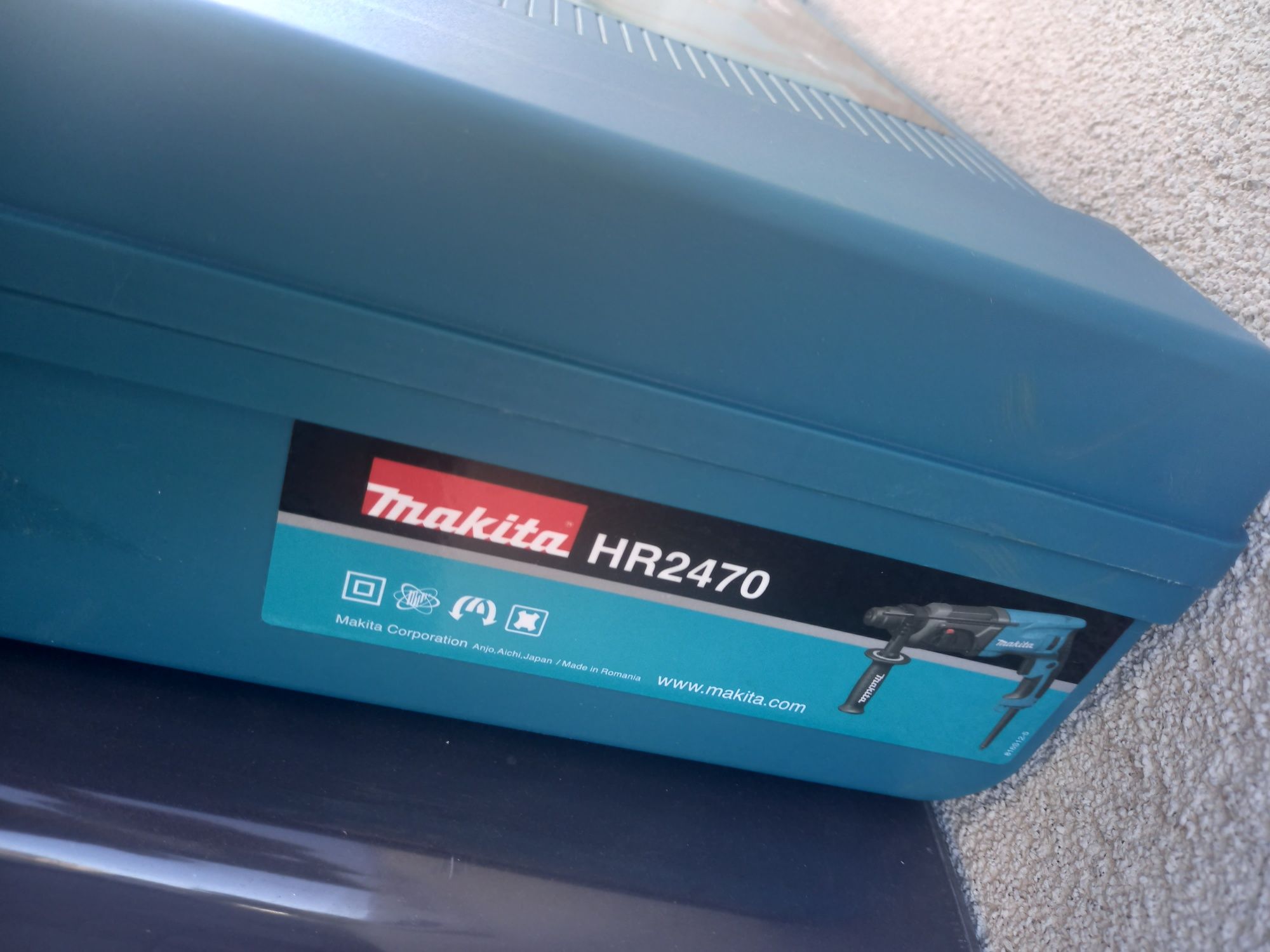 Makita HR 2470---młotowiertarka 780 Watt---Praktycznie Nowa,komplet