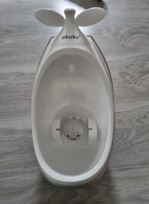 Pisuar dla chłopca szary