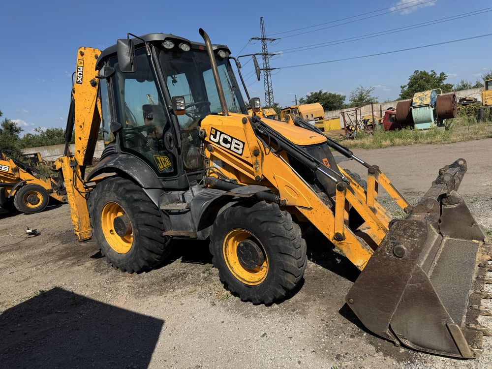 Екскаватор навантажувач   JCB 3CX 2011.