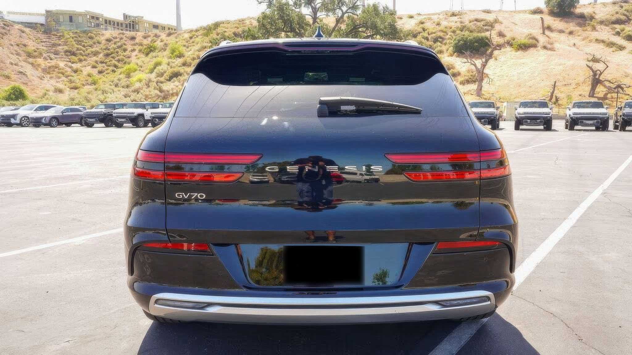 2024 Genesis GV70 Electrified
