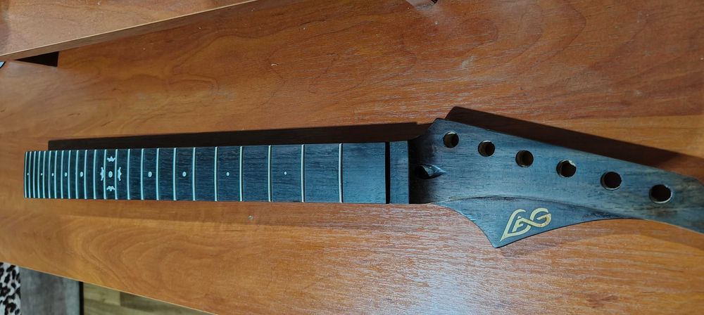 Гриф LAG под Floyd Rose
