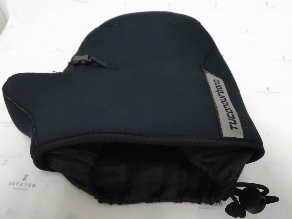 Luva Neoprene Universal marca Tucano Urbano (apenas 1 luva)