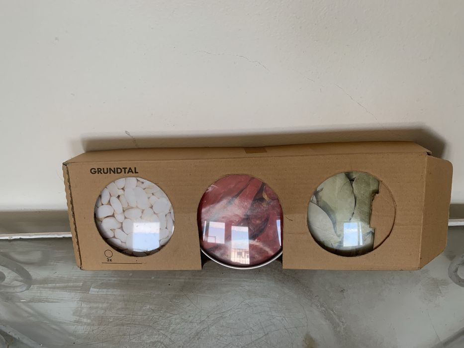 Caixas de especiarias com íman ikea