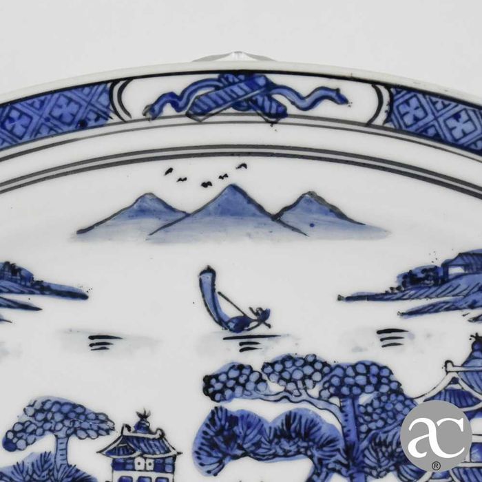 Travessa porcelana da China, Cantão com pagodes e paisagem, Circa 1970