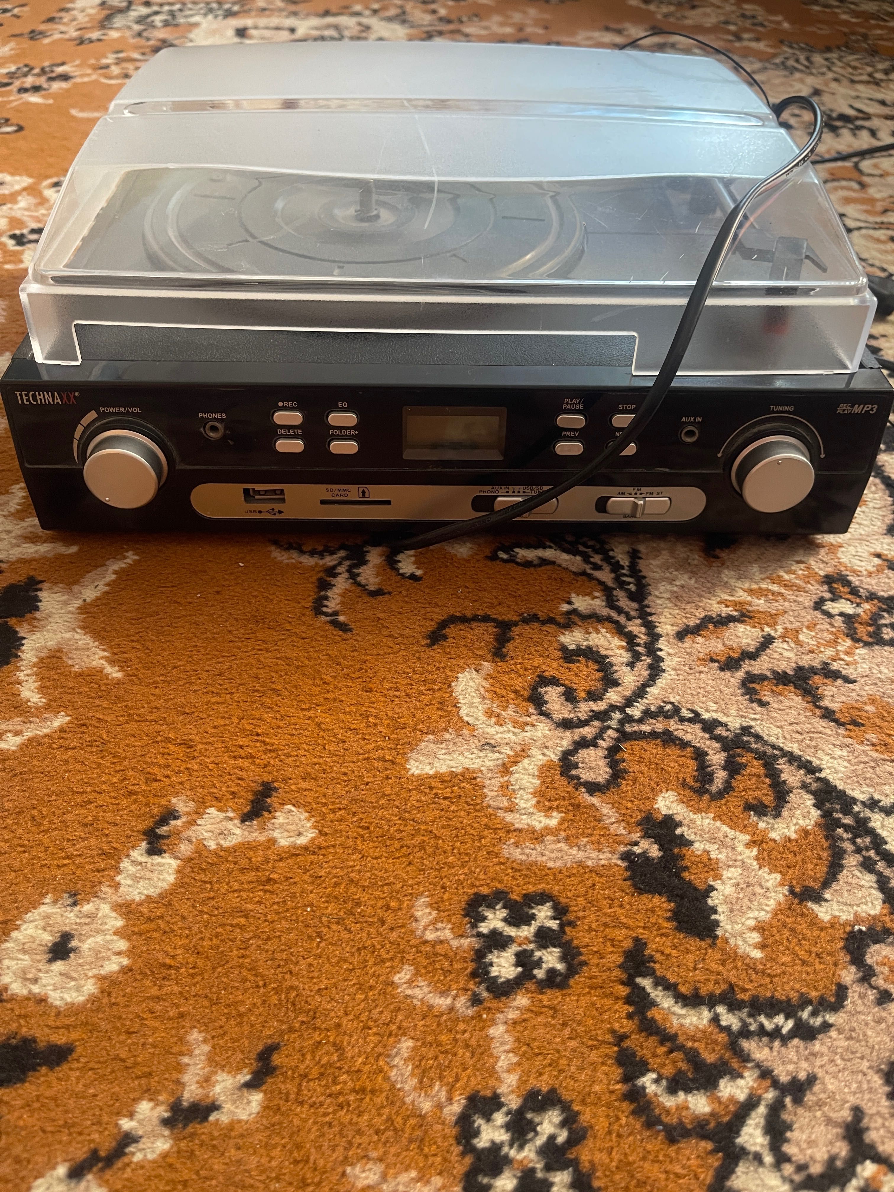 Gramofon Turntable Technaxx TX-22+ black usb cassette