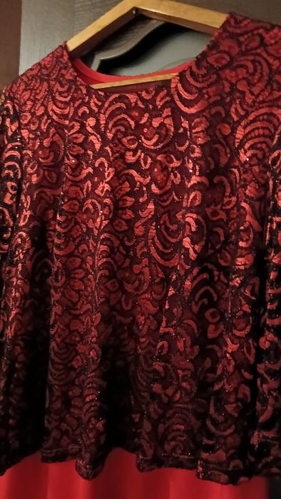 Жіноча сукня яскрава